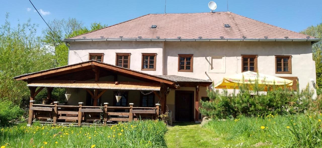 Ubytování Elias Černá v Pošumaví Exterior foto
